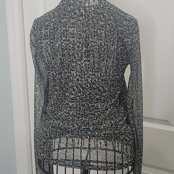 Anthropologie Sheer Printed Turtleneck Pullover. SIZE XS - Picture 5 of 5
